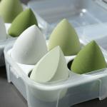 Sponge 4 Pcs in A Storage Box ,Makeup Cosmetic Puff Makeup Sponge (Multicolour)