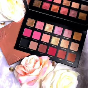 18 color eyeshadow plate Pack of )Multicolor.