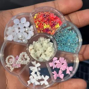 7 Grid Bow and Stones Multicolor