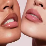 Lip Gloss , Moisturizing And Hydrating Lips Pack of 1