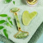 Green Roller Face Body Massager Natural Roller and  Stone set Facial Tool 1 Pcs