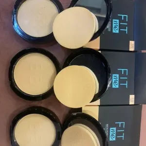 OCEAN BEAUTY Best beauty fit 2 in 1 compact pack of 1 Pcs