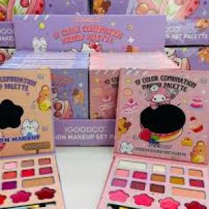 17 Color eyeshadow Makeup Palette for Girls and Kids (Pack of 1)