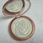 Diamond shape Too shine highlighter (silver, pink, golden) 1 Pcs