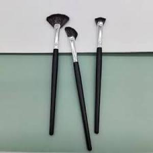 Soft Bristles Fan Brush & Eyeliner Makeup Brush Combo (Pack of 3)