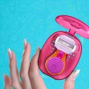Bikini Saving Razor for Ladies Portable Shaving Kit with 3 Blades, Pink and Blue (Pack of 1).