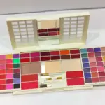 OCEAN BEAUTY Multi Color Makeup Kit 562  Eyeshadow Palette  1 Pcs