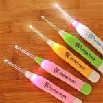 Ear Cleaning Tool Q-tip with Flashlight and Three Accessories ( Pack of 1)