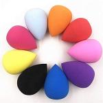 Professional 2 Pcs blunder puff and 18 color eyeshadow palette Combo.