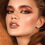15 Color Eyeshadow Palette (Multicolor) 1 Piece.