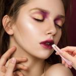 Silicone Lip Brush with Cover Lipstick Makeup Brushes Women (1 Piece).