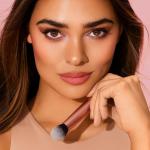 4 Pcs Makeup Brush + 1 Pcs Makeup Blunder puff  Set