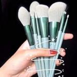 13 Synthetic Eyeshadow Blush Makeup Brush Set (Green).