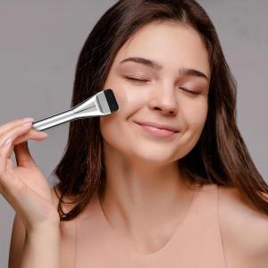 Flat Foundation Brush Silver Color (Pack of 1)