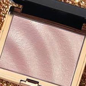 Shimmer Face And Body Highlighter Powder Palette | Highly pigmented, Waterproof | 10g