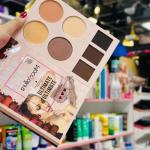 Maccallure 4 Layer Makeup book 200 g  (Multicolor)1 Piece