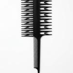 Dyeing Sectioning Comb (Black) (Pack Of 1)